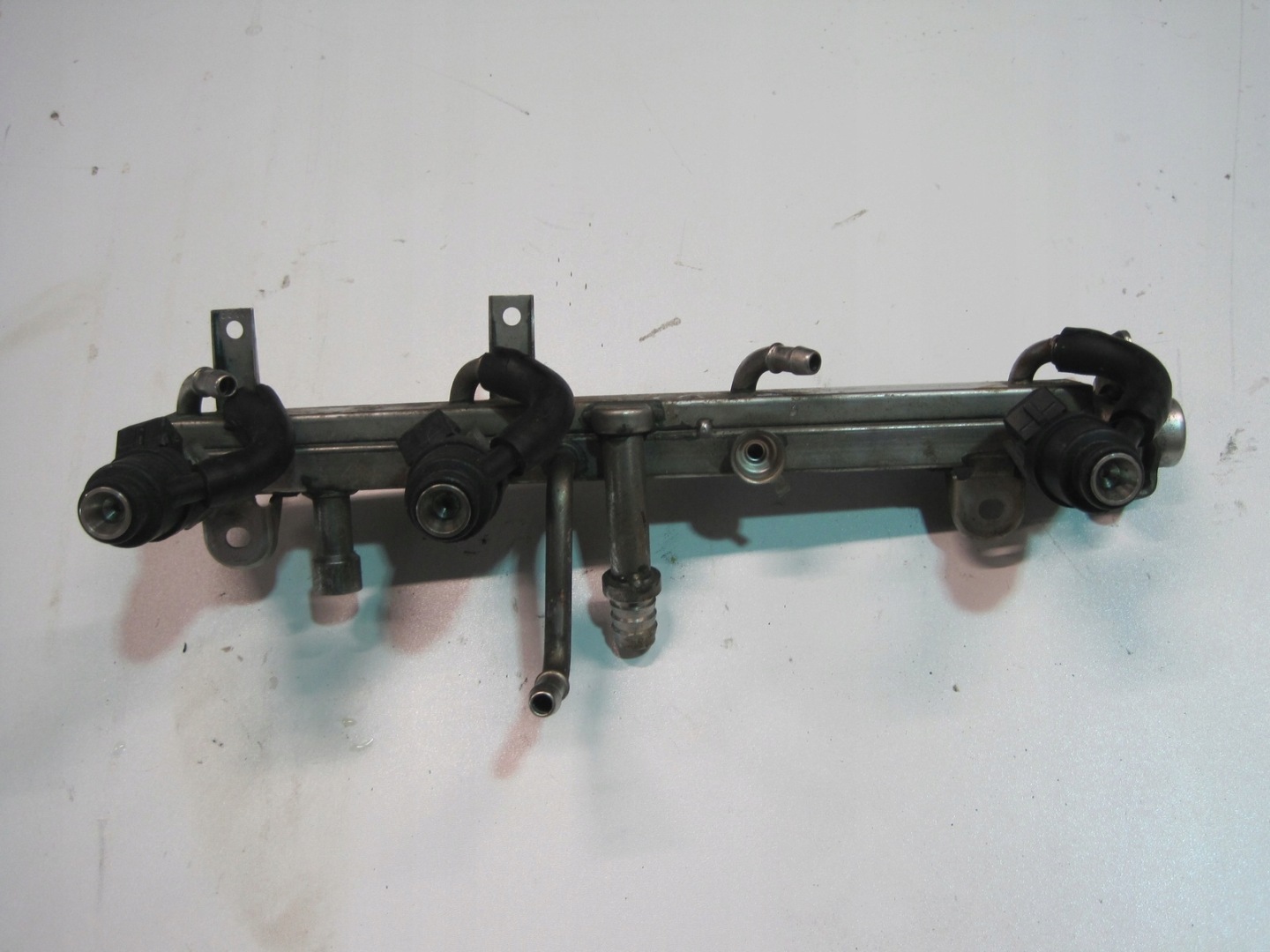 Rampe injection BMW E36 1,6i 1247904