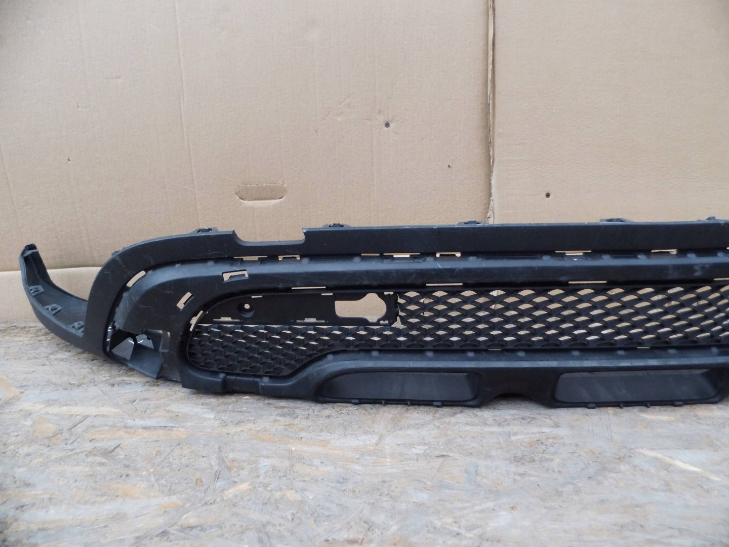 Mercedes-Benz GLC 253 2019-2022 LIFT accessories grid diffuser of a bumper front