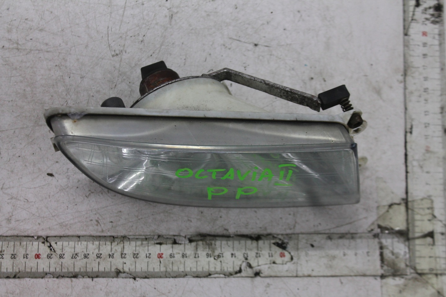 light fog light right 1Z0941700 OCTAVIA II 04-08