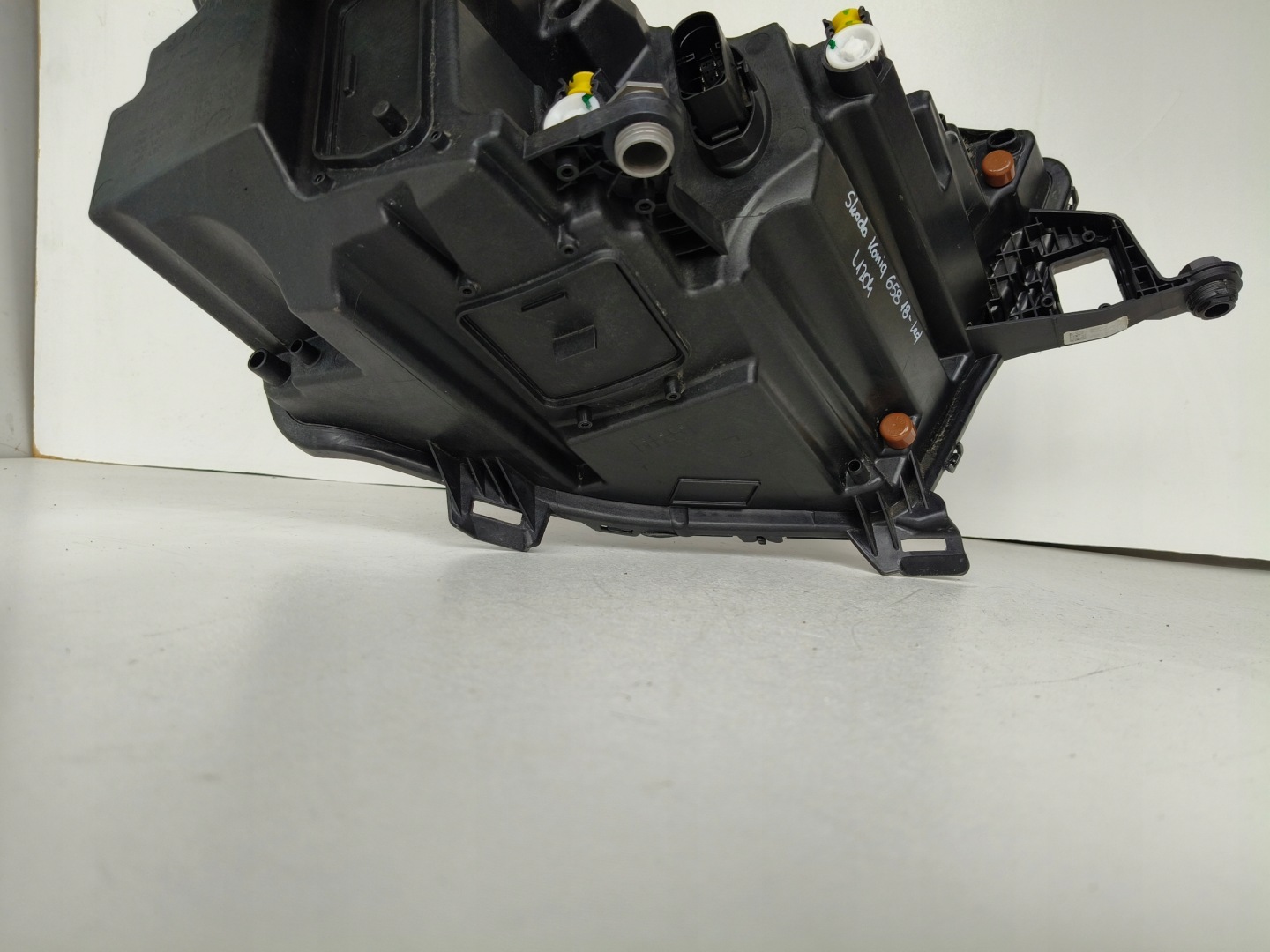light left REFLEKTOR SKODA KAMIQ 658 18- LED