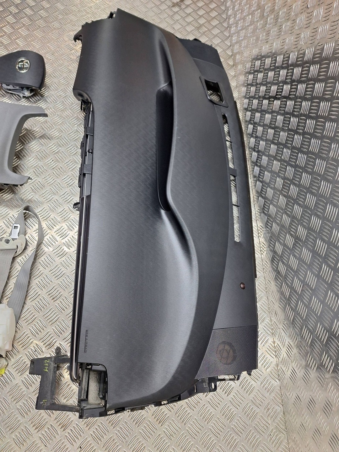 dashboard console airbag TOYOTA PRIUS III 09-15 original