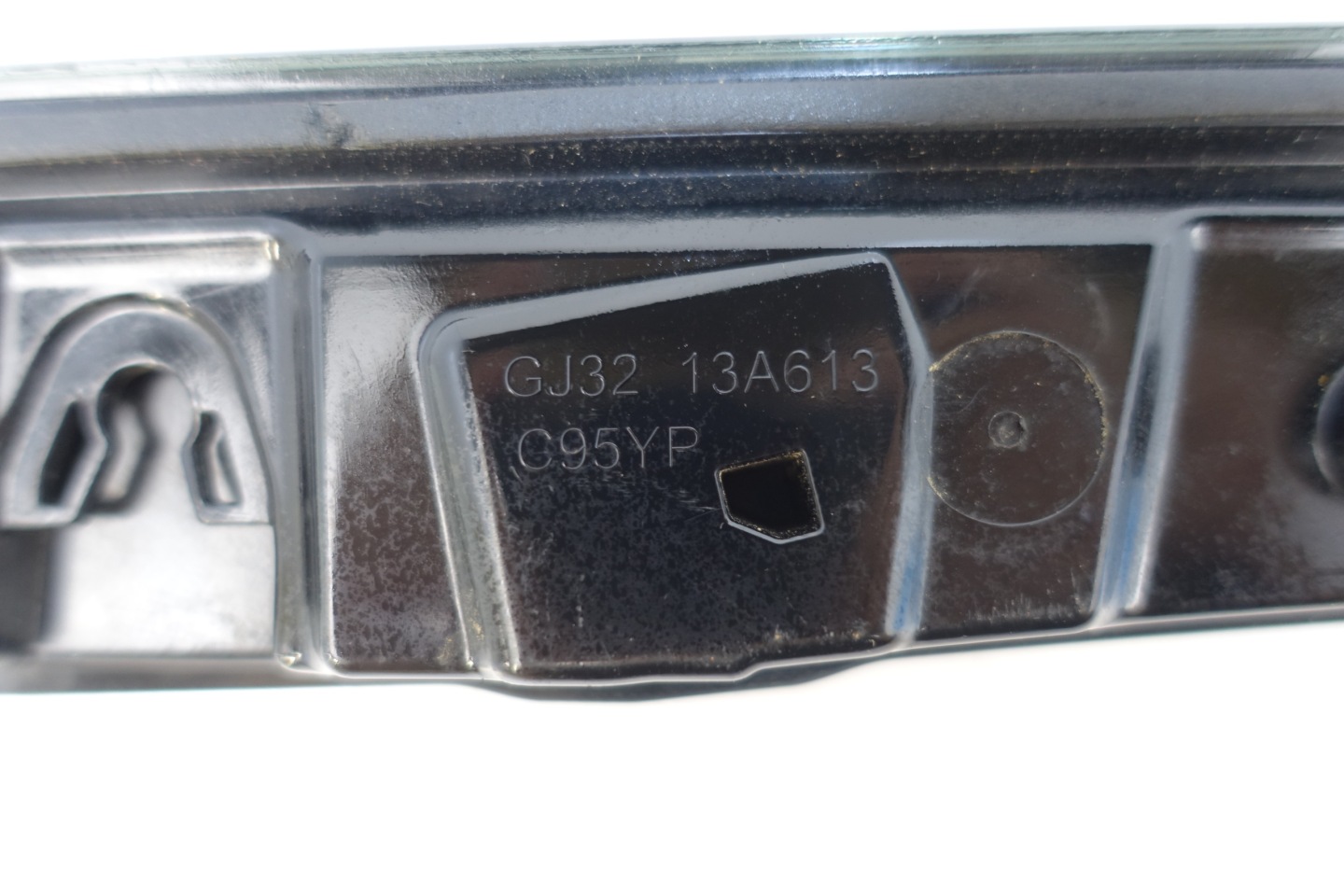 JAGUAR XE 2015- TRZECIE light STOP GJ32-13A613-AE