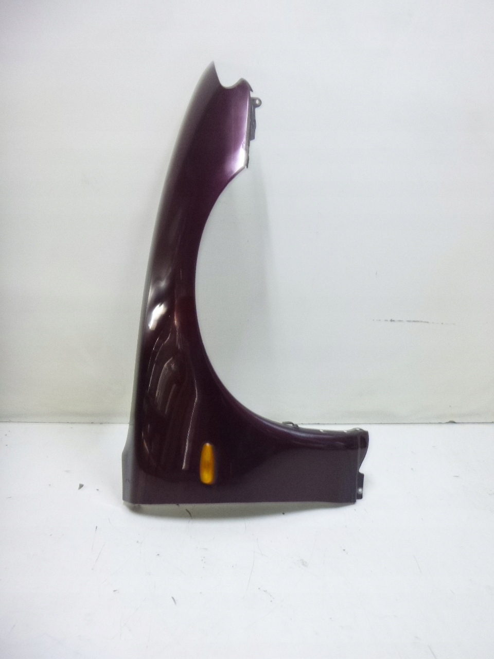 AILE MAZDA XEDOS 6 A7 1994R.