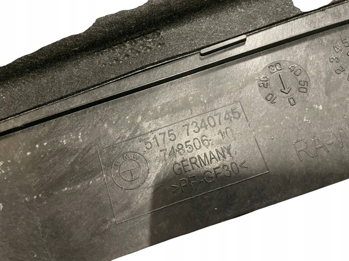 cover chassis central BMW 5 G30 LCI IDEAL