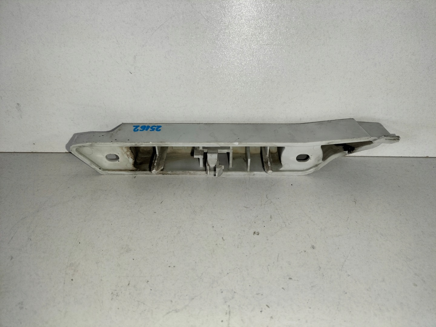 bumper bracket front left FORD FOCUS MK2 LIFT 08
