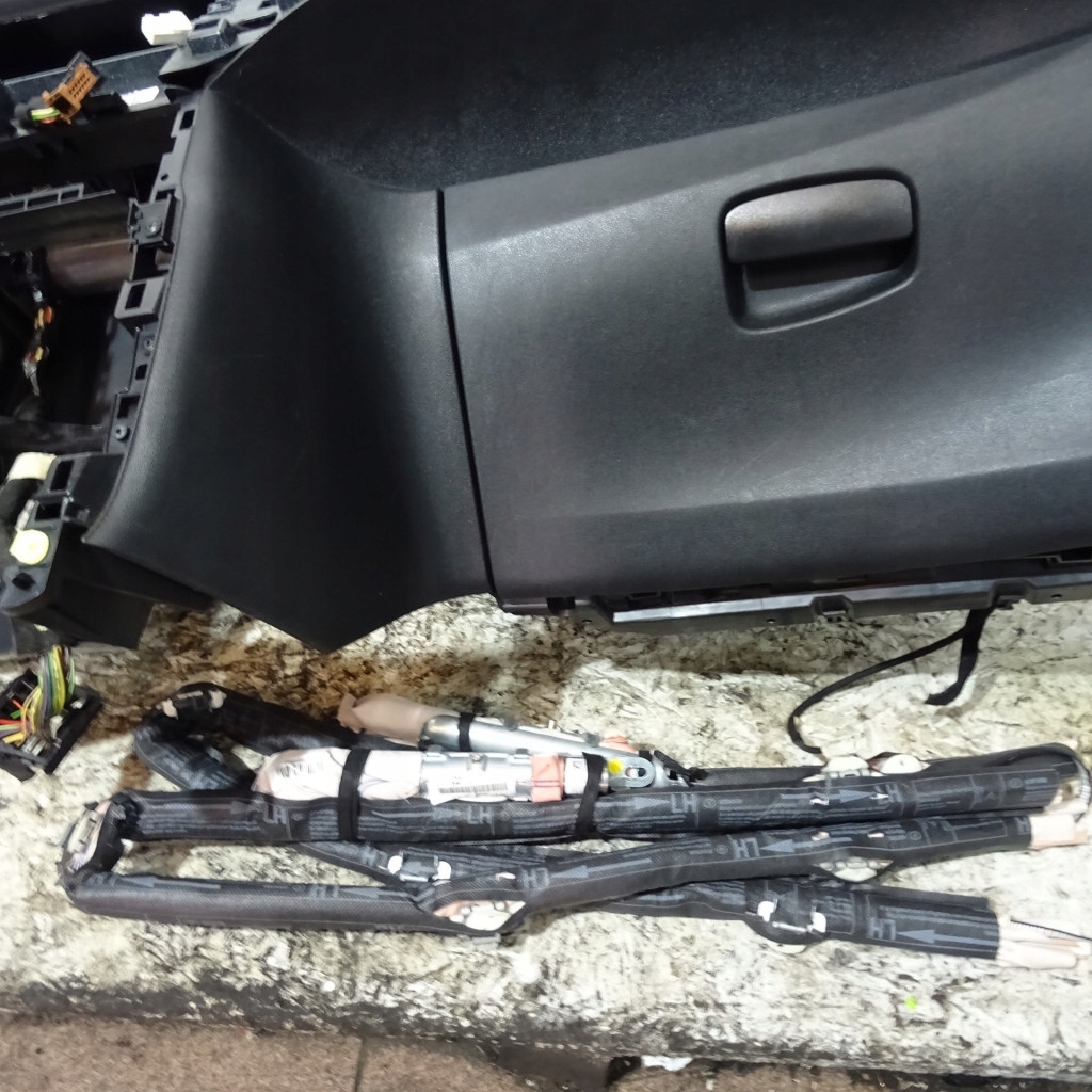 CITROEN DS3 dashboard cockpit console airbag