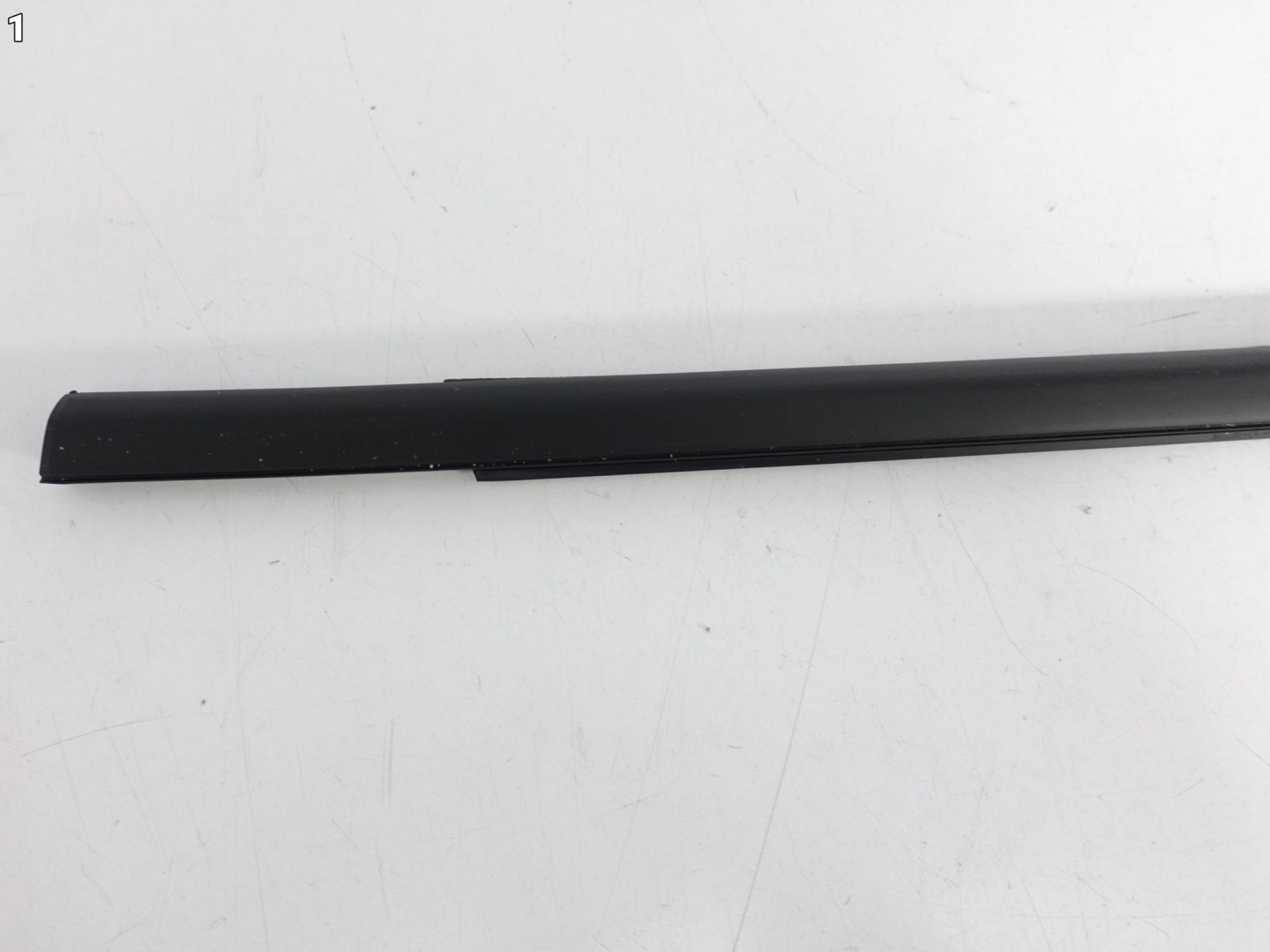 JEEP COMPASS II LIFT 16- moulding dust gasket windows left rear part