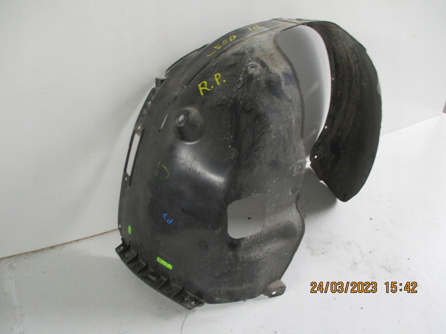 mudguard HYUNDAI TUCSON IV left 86811-N7000
