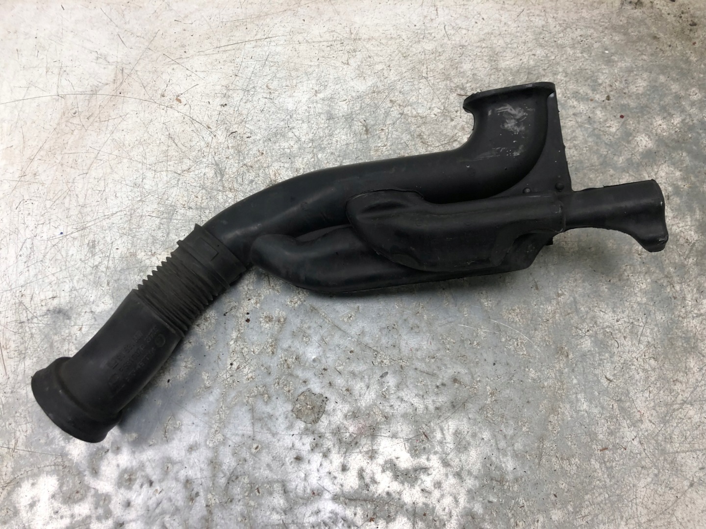 pipe air hose OPEL ZAFIRA A 9231292
