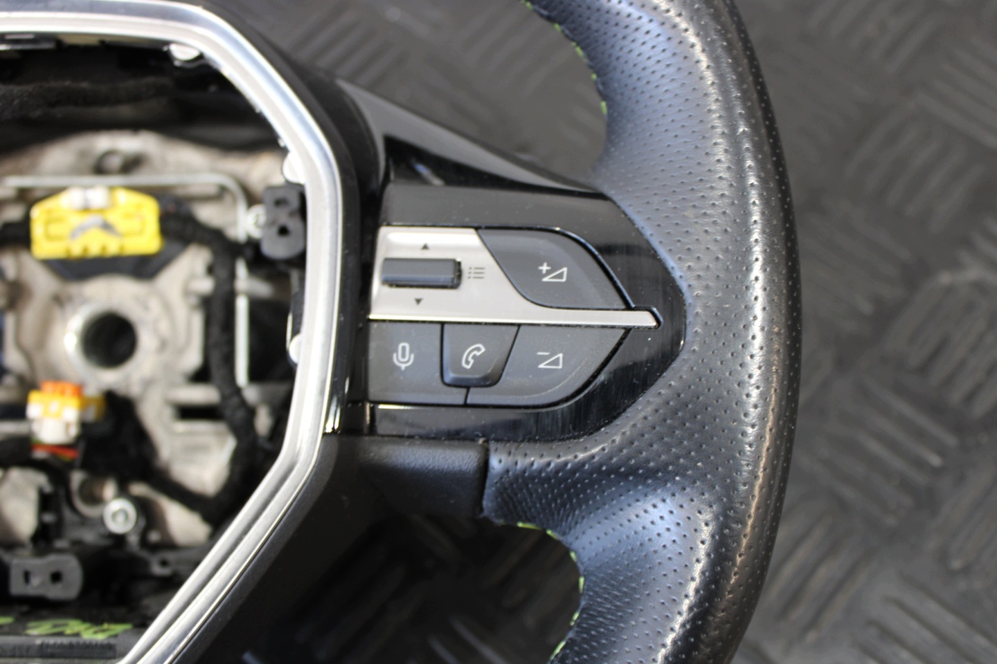 lenkrad MULTIFUNKCJA PEUGEOT 308 T10 III 3