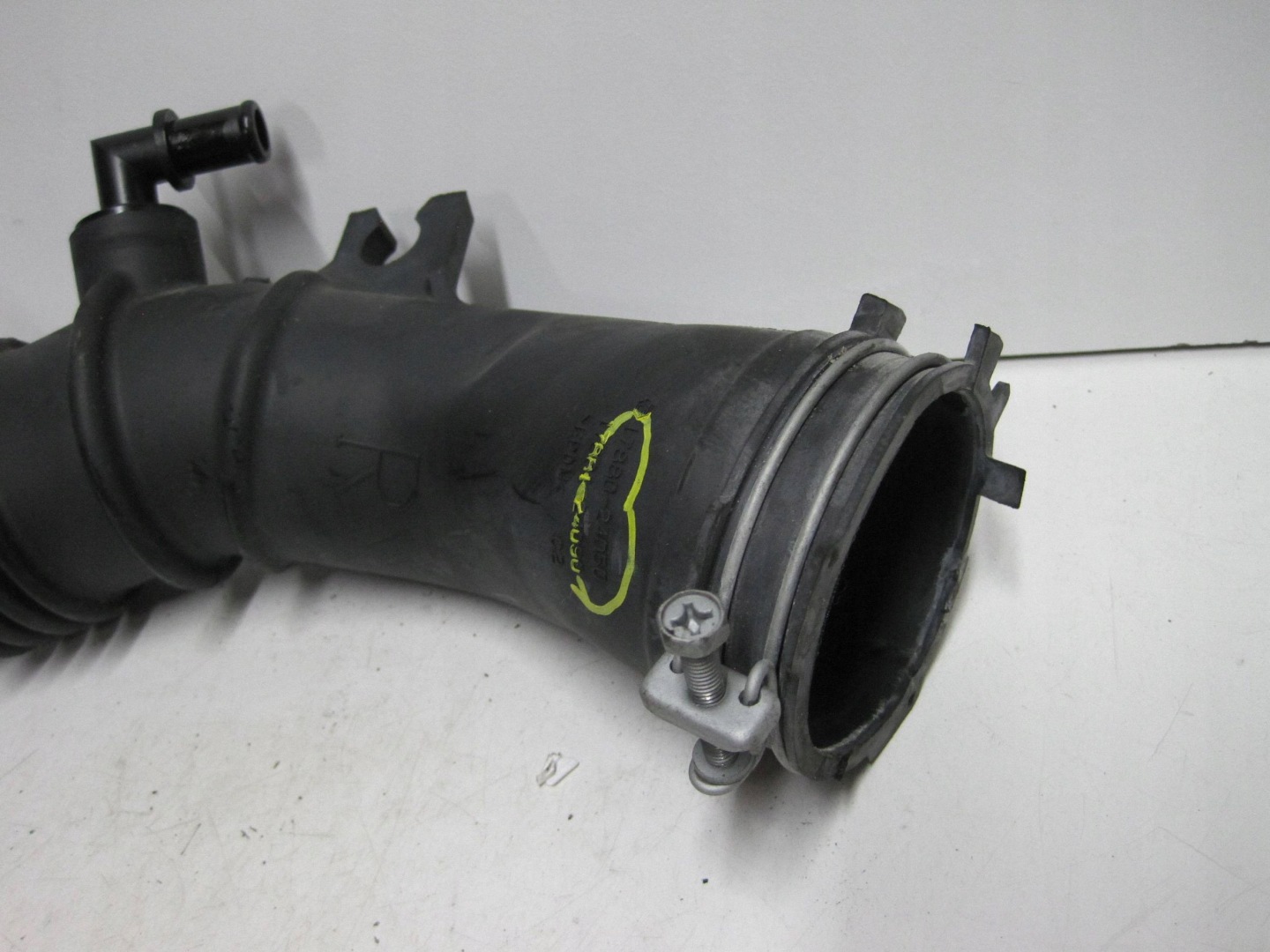 pipe intake TOYOTA COROLLA CROSS 2,0HYB 17880-24050