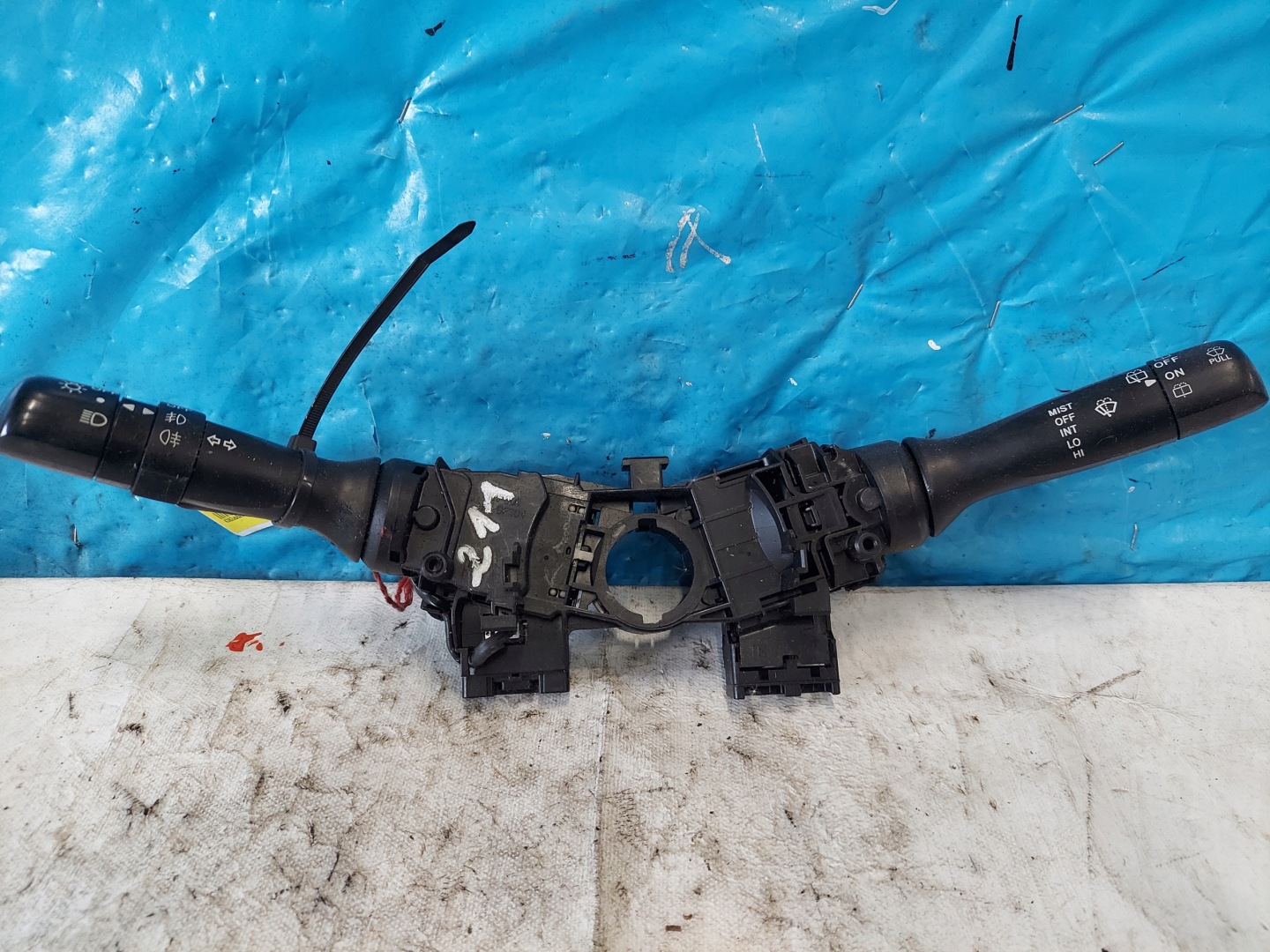 devio luci devio volante devio luci tergicristallo tergi PEUGEOT 107 2013R 17F941
