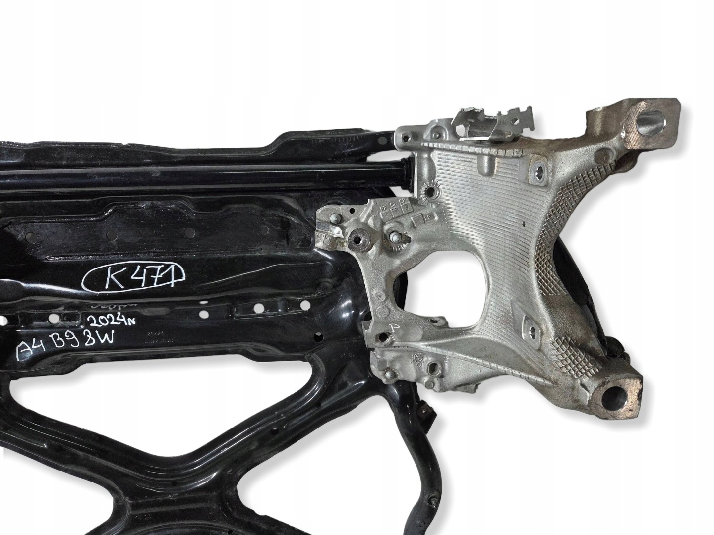 Audi A4 S4 B9 8W 2024r axle beam front 8W1399347H (K471)