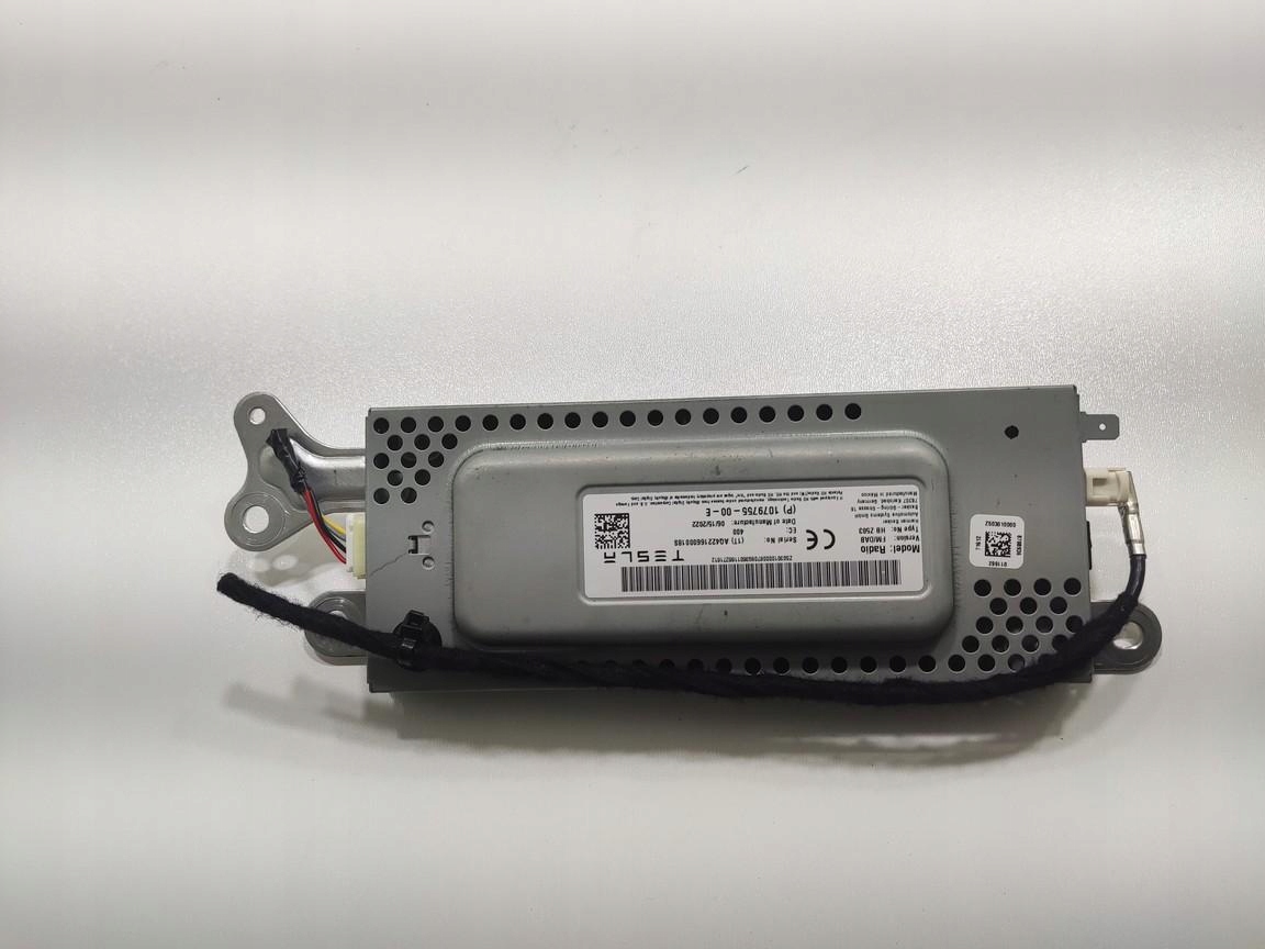 module control unit ANTENY TESLA MODEL 3 2017-2023 1079755-00-E