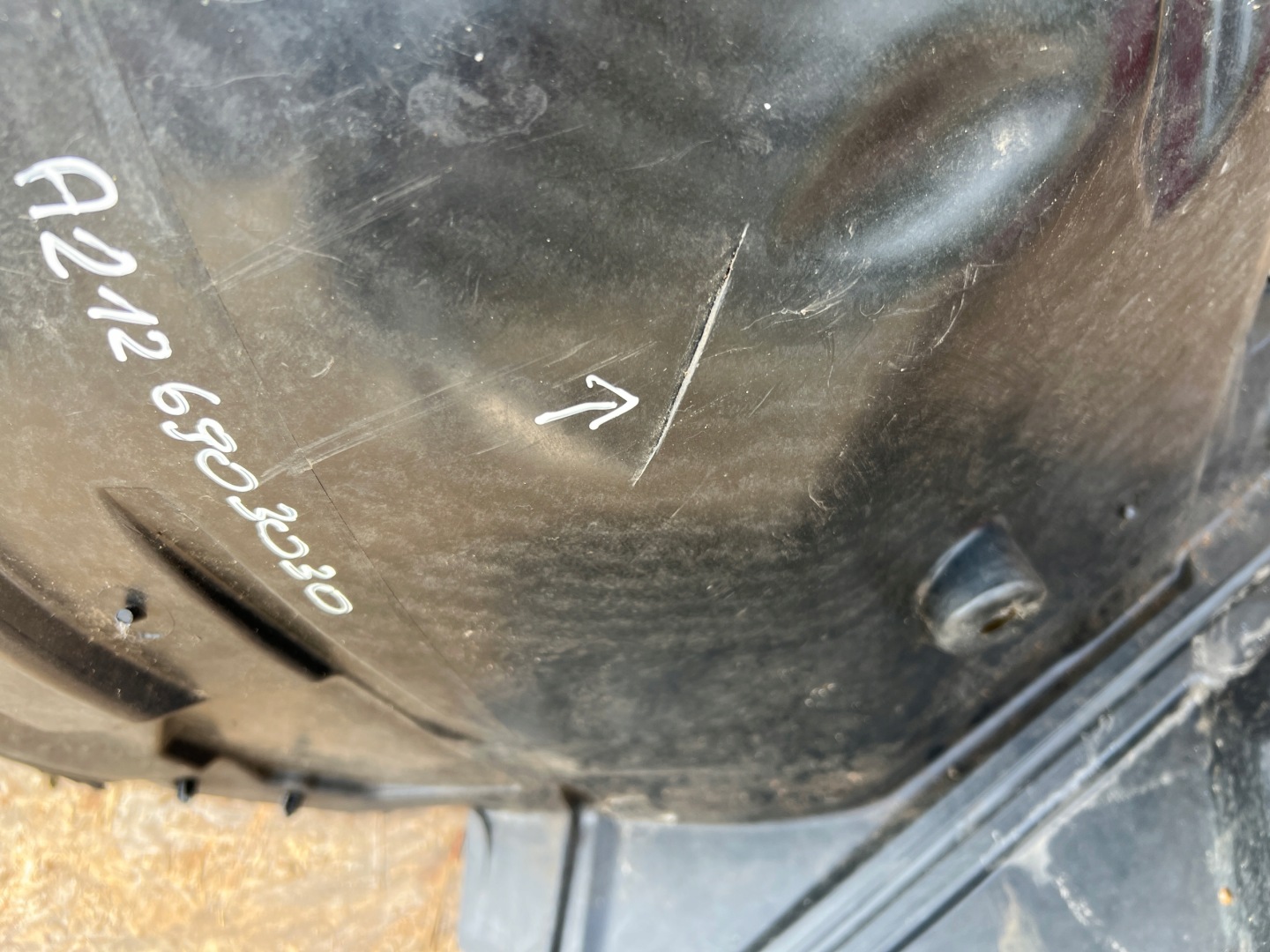 mudguard front left MERCEDES W212 A2126903030
