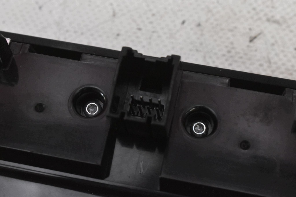 RADIO čitač diskova PANEL RADIA CD 22773672 95485438 CHEVROLET CRUZE i J300