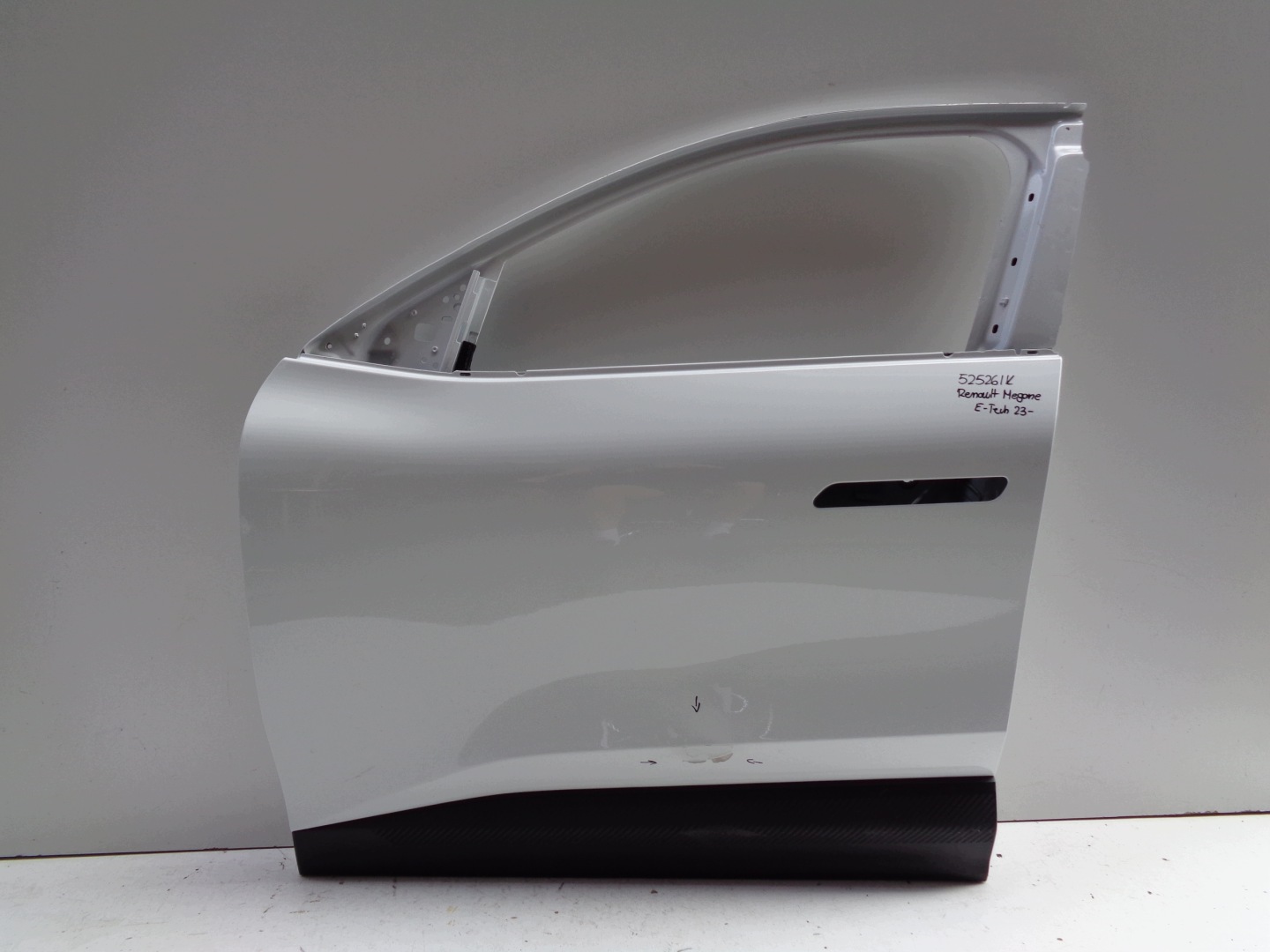 door left front RENAULT MEGANE E-TECH 23- NR 52526