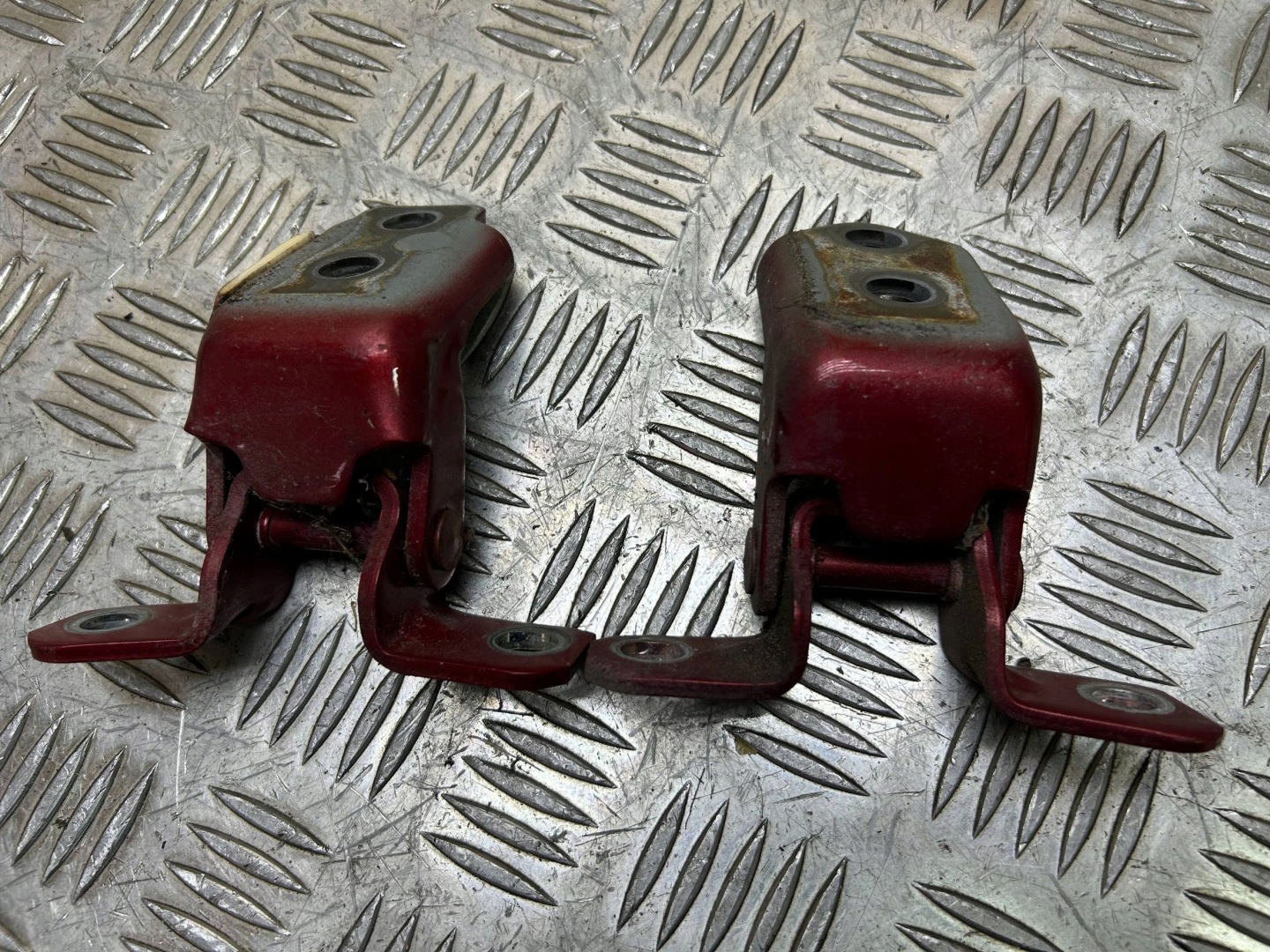 hinges door left front komplet Mazda 6 GJ 2016 Black Cherry Mica (116)