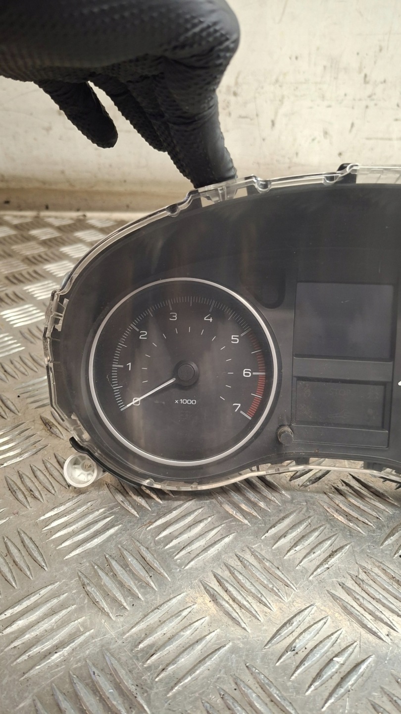 dials PEUGEOT 301 1.6HDI