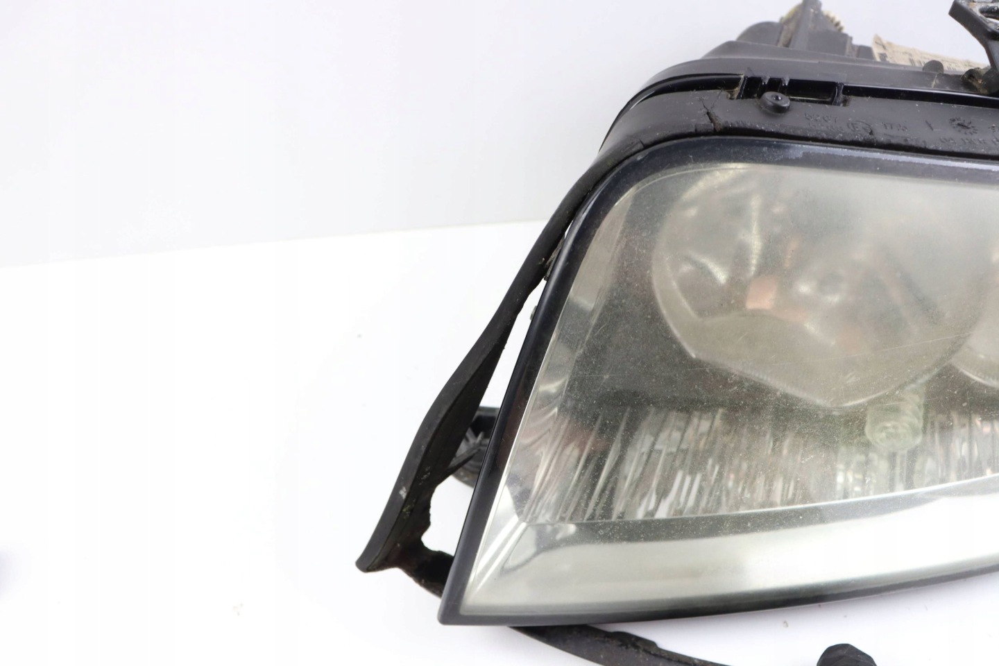 AUDI A2 light front left front 8Z0941003H EUROPA