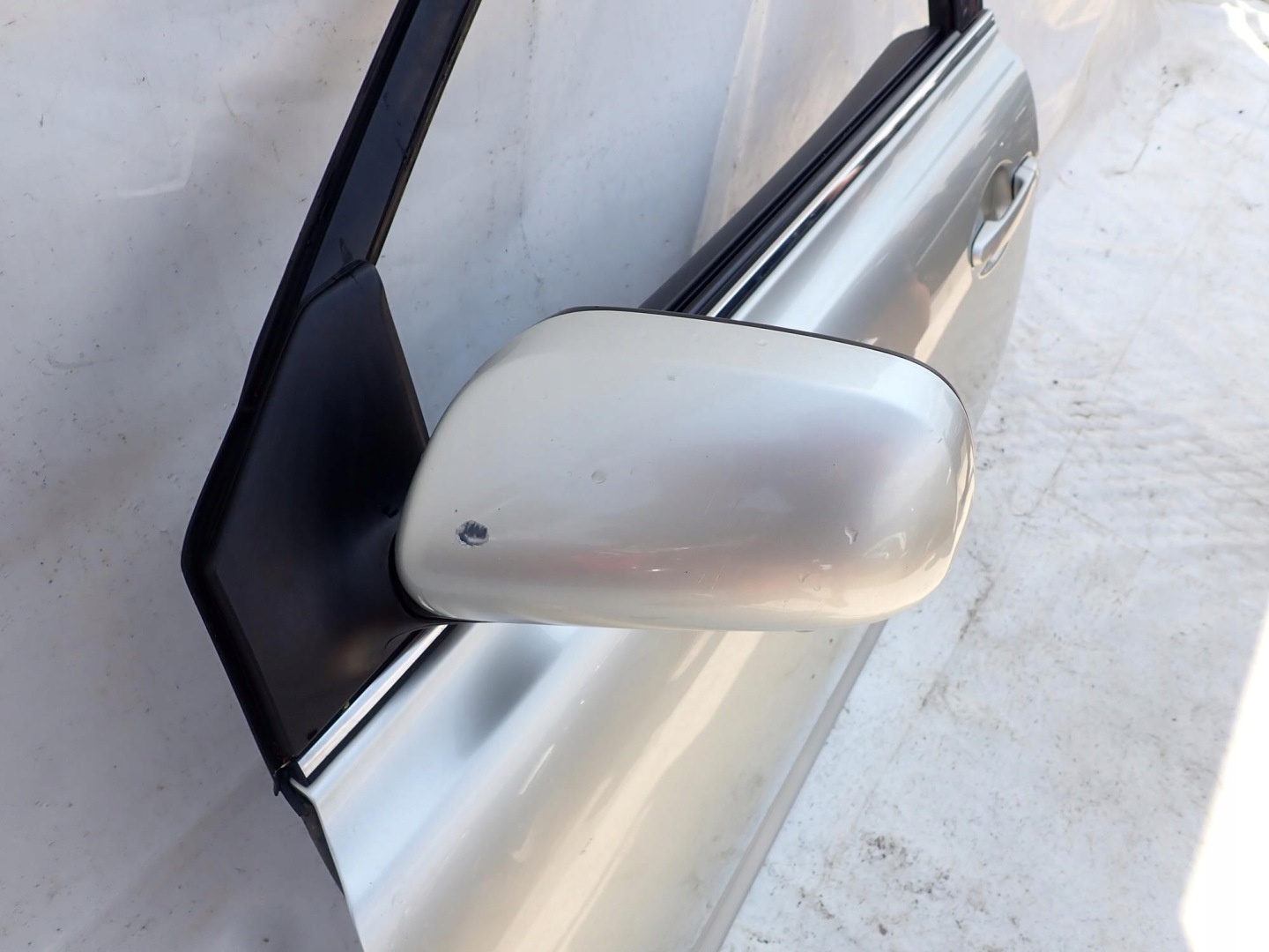 TOYOTA AVENSIS II 2 03-09 mirror front left