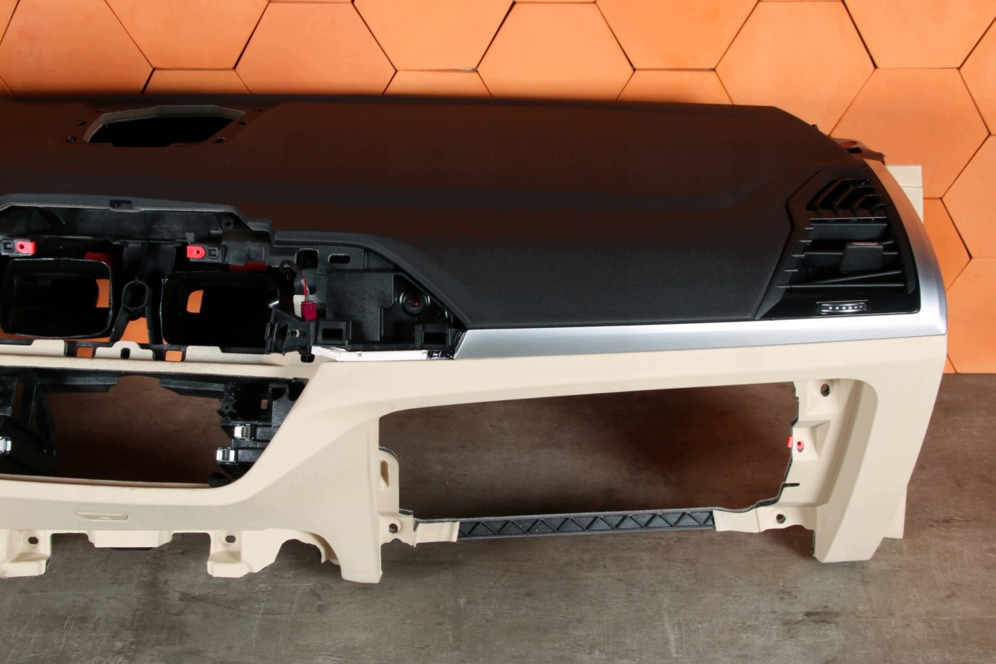 BMW X3 G01 X4 G02 originál dashboard instrument panel console CANBERRABEIGE HUD
