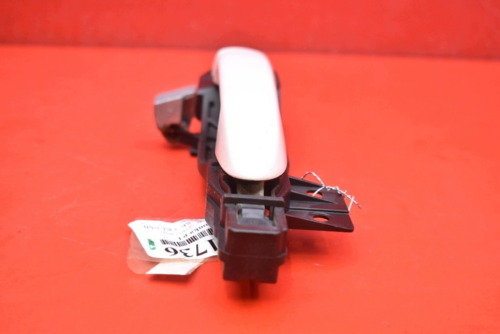 handle left front front BIALA MAZDA 6 2 II GH 07-12