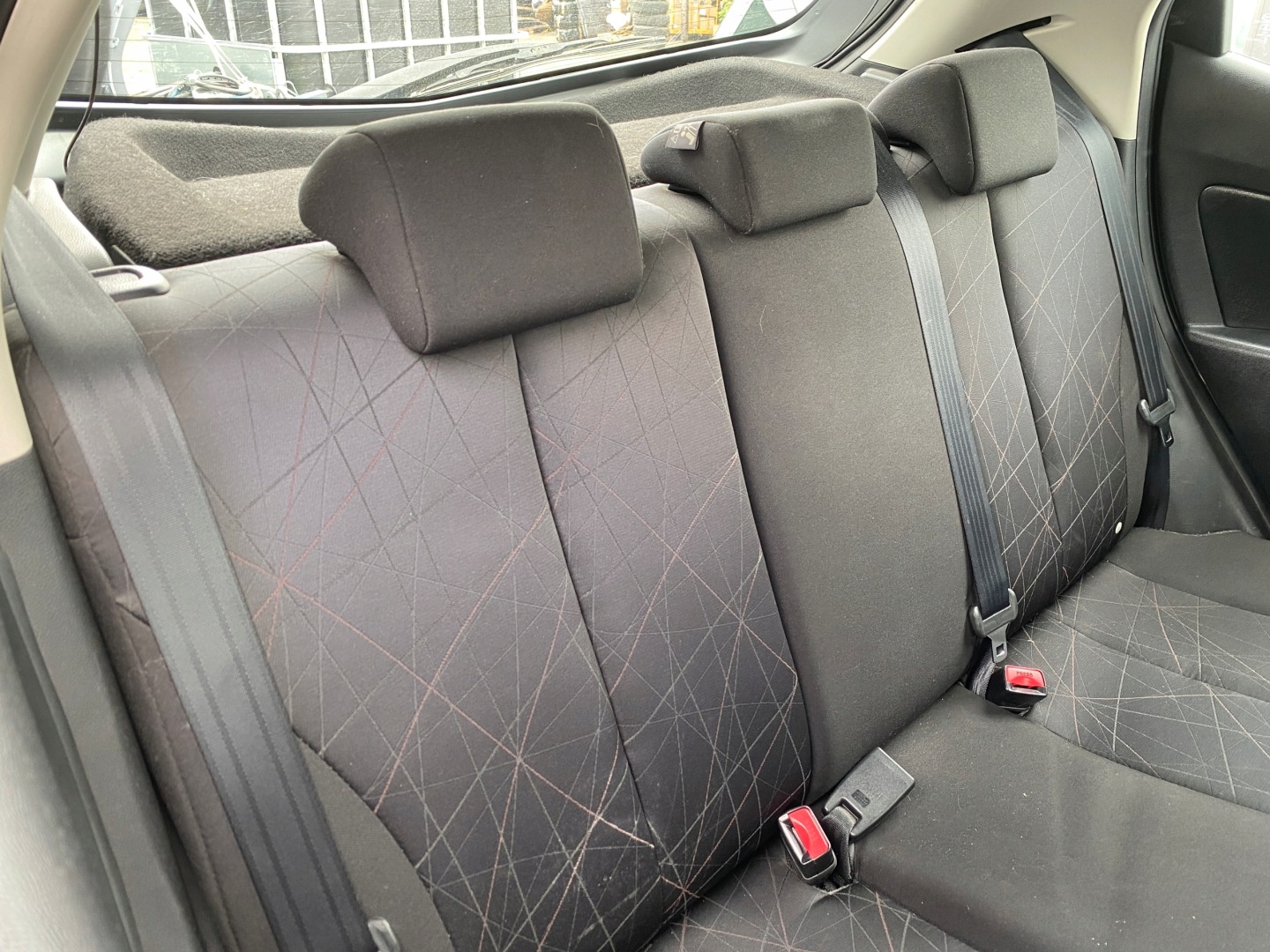 Sitz hinten heck Mazda 2 II 08-15