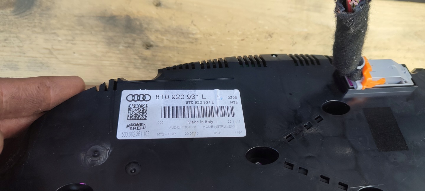 dials dials AUDI A5 8T SPORTBACK 8T0920931L