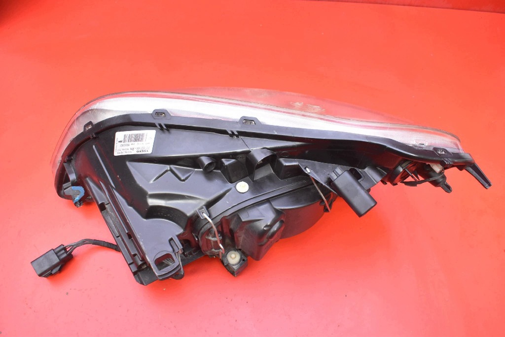 REFLEKTOR right light front EU 30763144 VOLVO XC60 1 and 08-13
