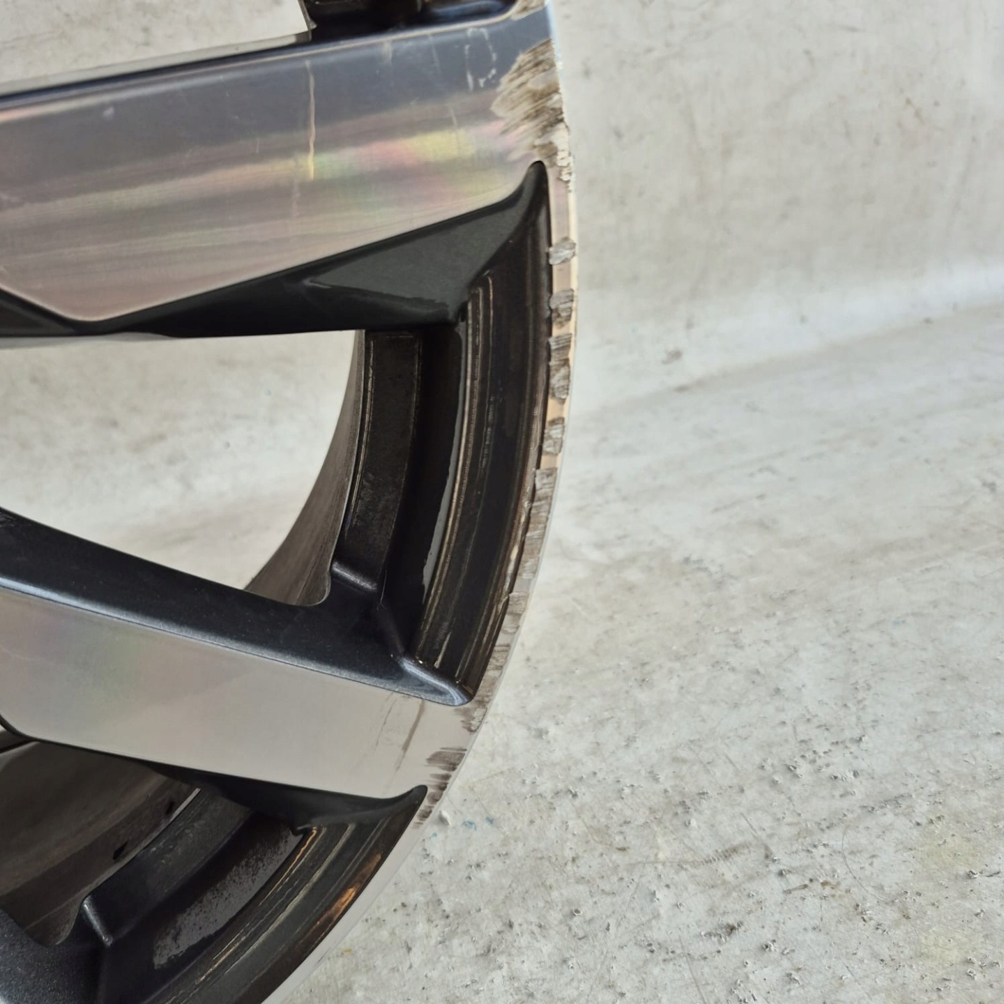 KIA SORENTO IV 4 20-23 bumper front front PDC