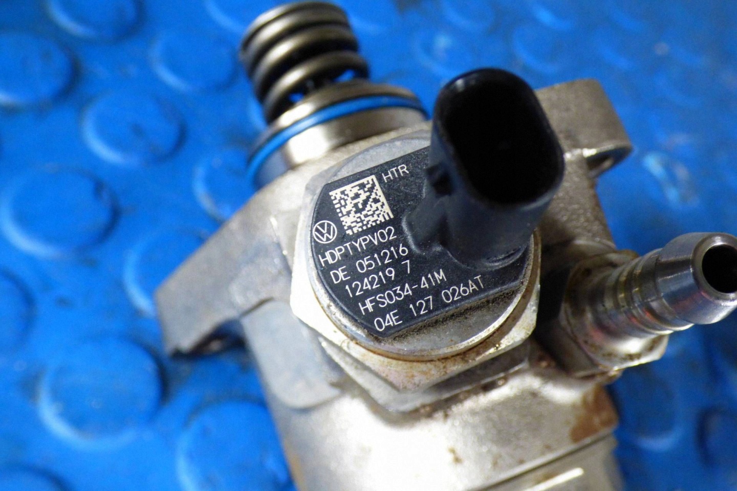 Skoda Fabia III 1.2 TSI feed pump 04E127026AT st.BDB
