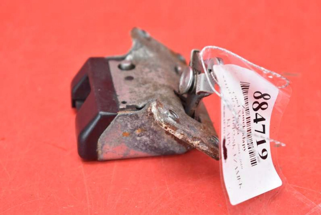 lock bonnet rear part boot OPEL MERIVA A 04-10