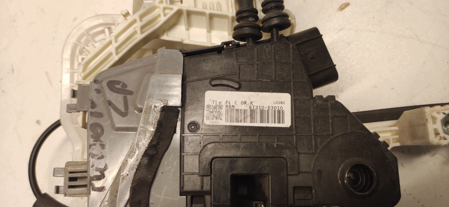 HYUNDAI TUCSON II lock door left front front 81310-D3010 15-21