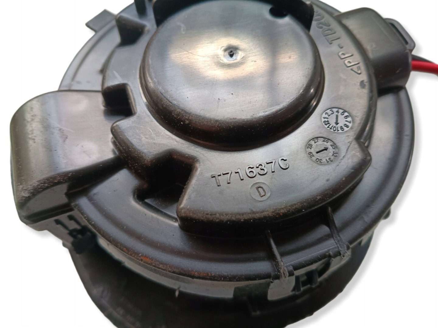 heating air conditioning devices Opel Astra L T71637C