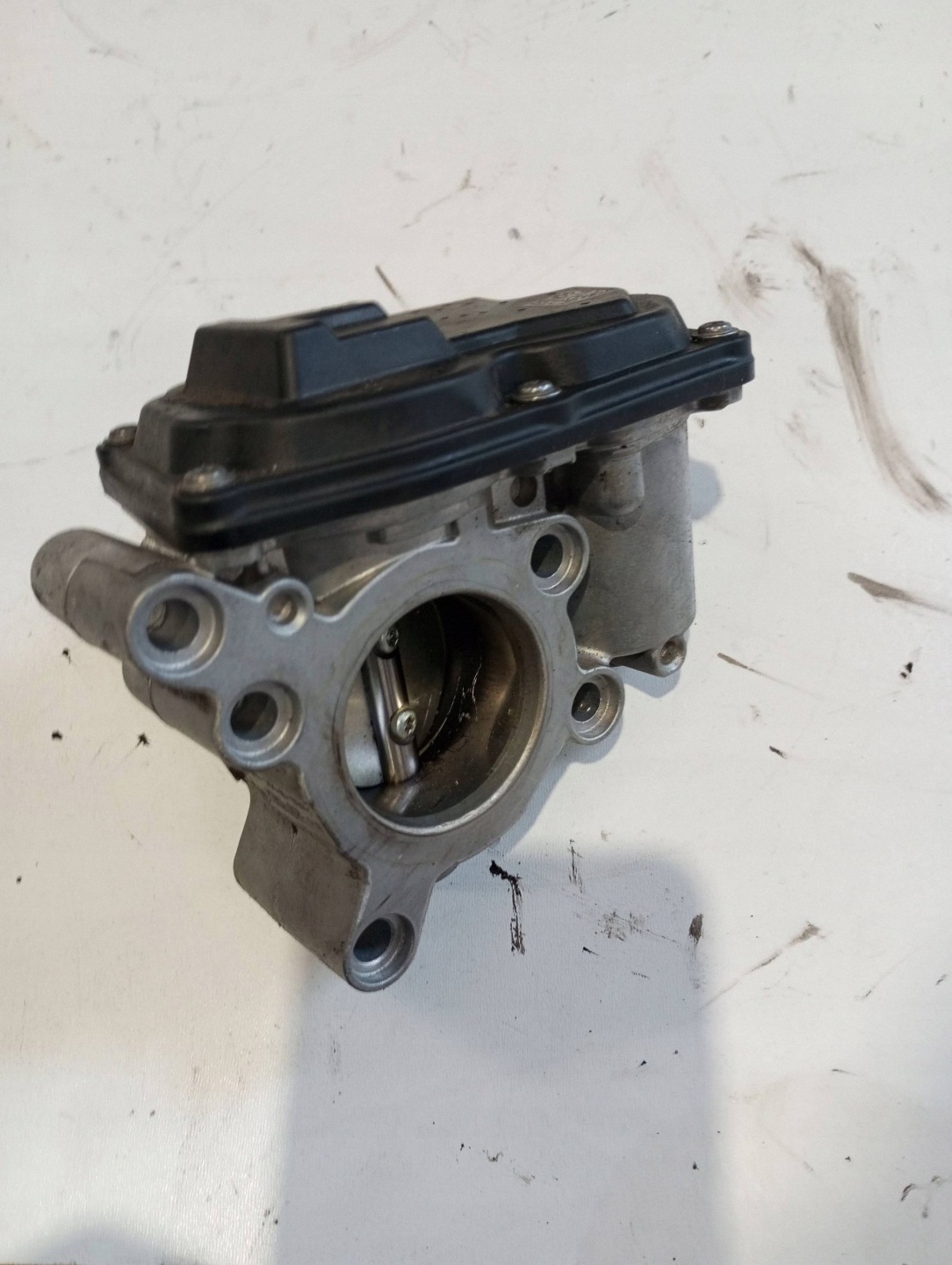 throttle flap FORD FOCUS H6BG9F991AA