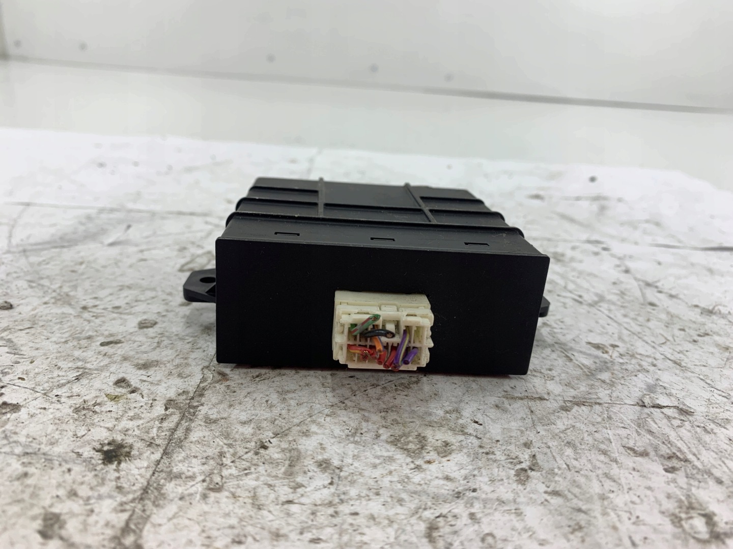 NISSAN PRIMERA P11 module unité de commande électronique uce 285809F600