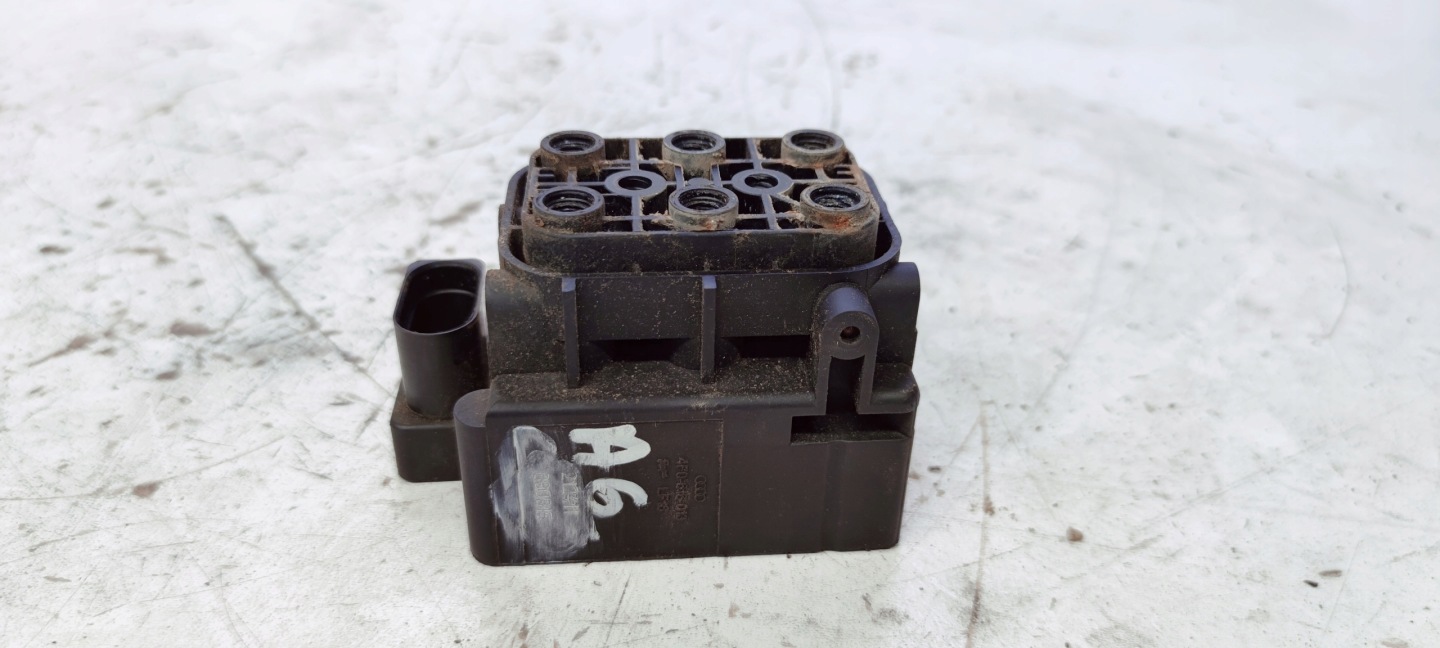 ROZDZIELACZ PNEUMATYKI AUDI A6 C6 4F0616013
