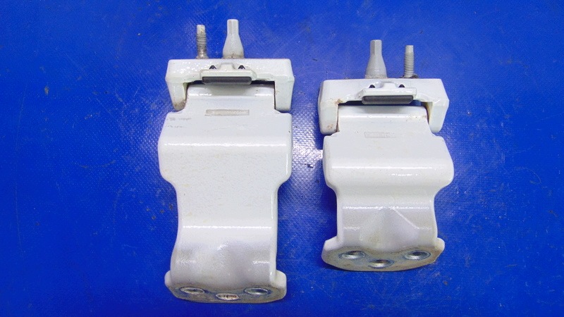hinges door left rear part FORD TRANSIT MK8 12-26R