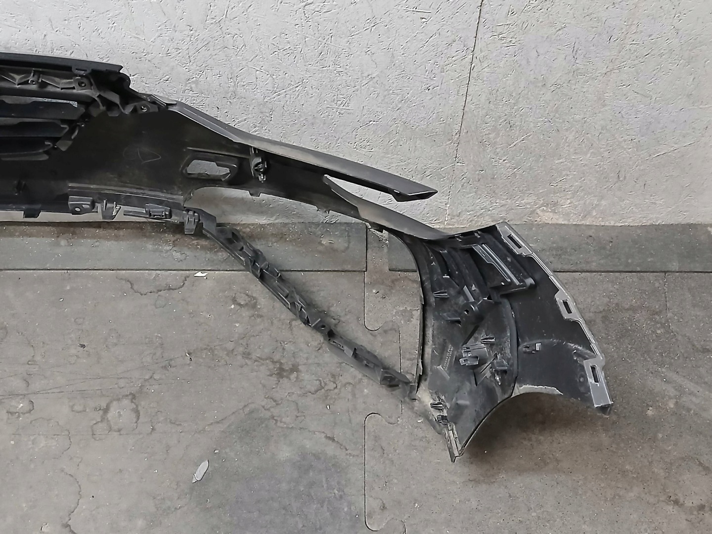 nárazník předek RENAULT ARKANA RS