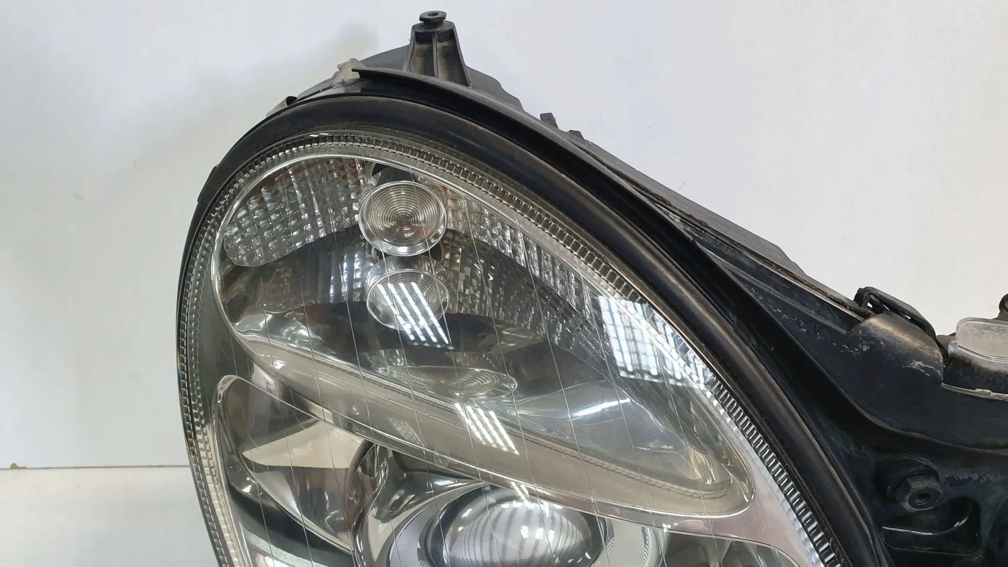light xenon right Mercedes E Klasa W211 02