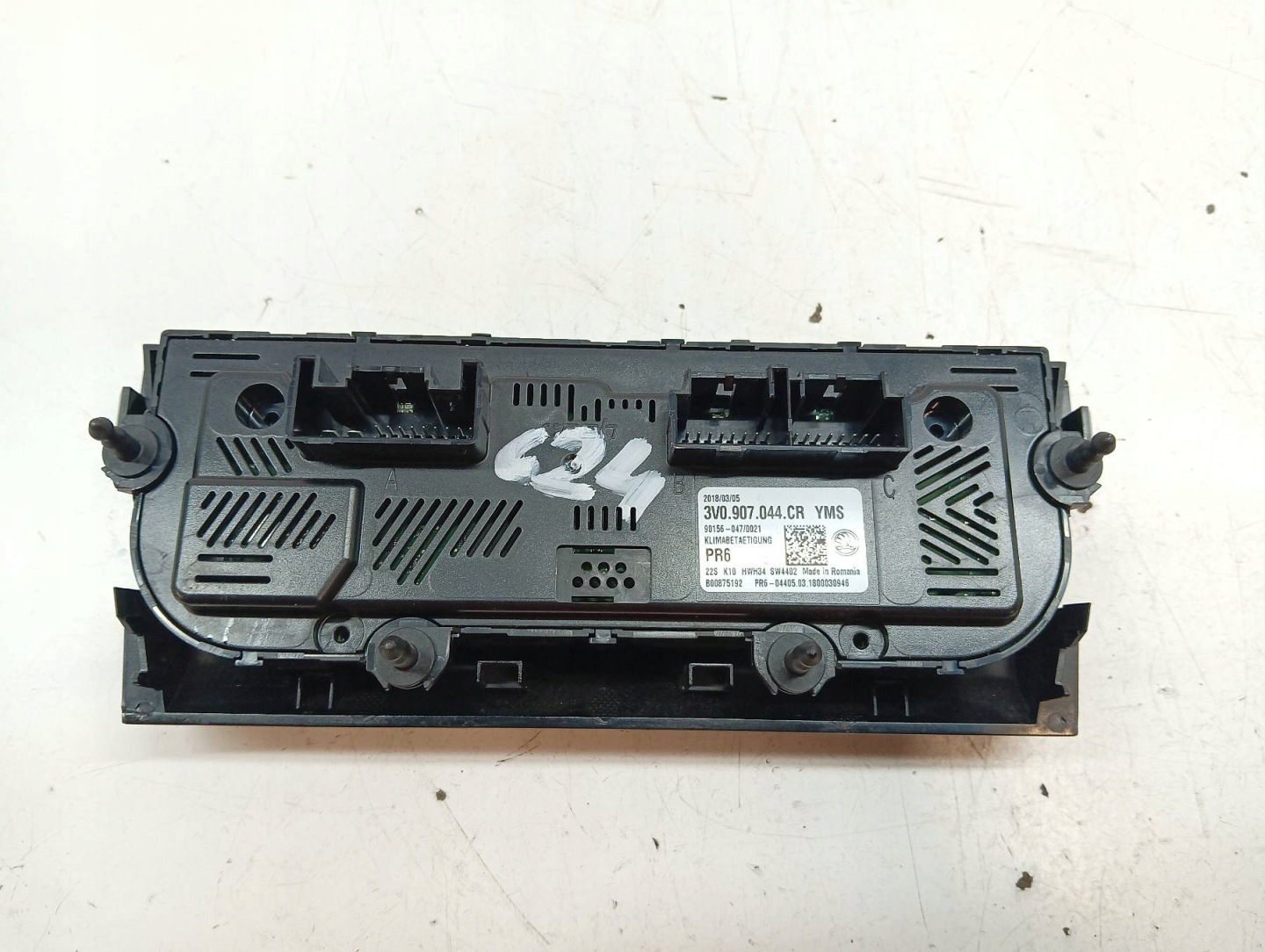 PANEL klími 3V0907044CR VW Volkswagen Passat VIII (2014- ) B8