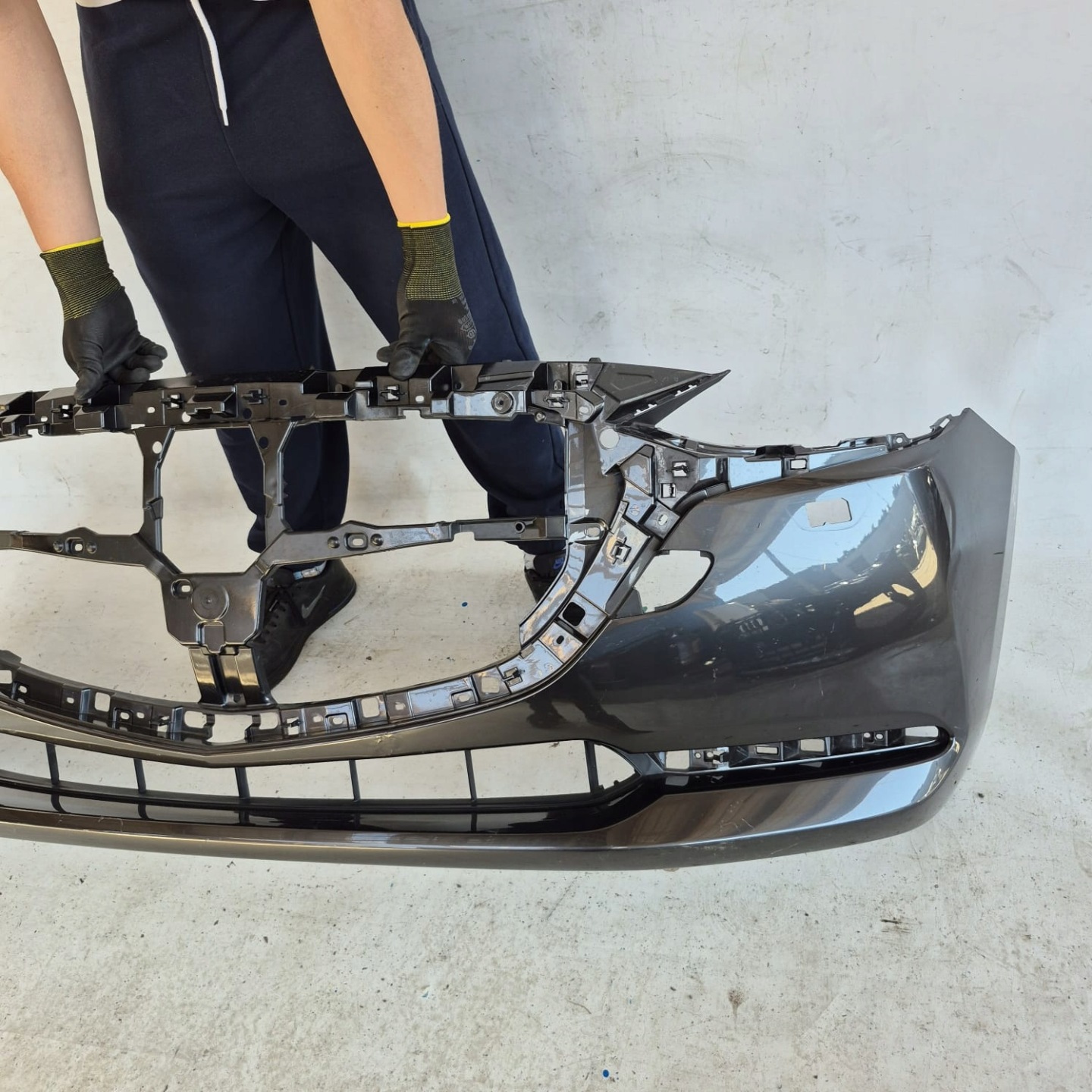 MAZDA 2 III LIFT 19-23 bumper front front washer