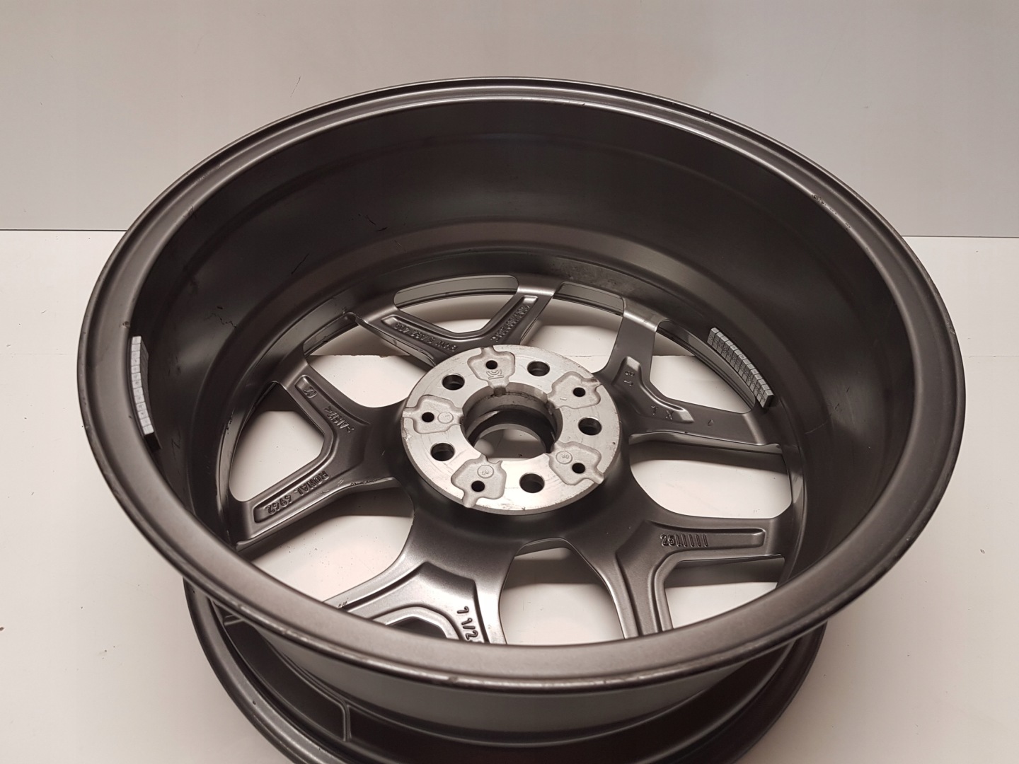 disk BMW G60 G61 7,5Jx18 IS23 5A324D5