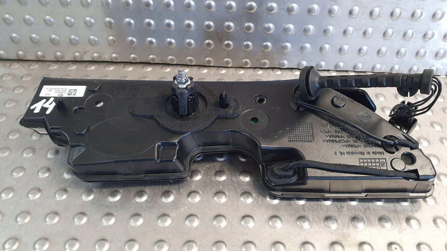 light rear part left VOLVO C40 to the bonnet 21- 32133822