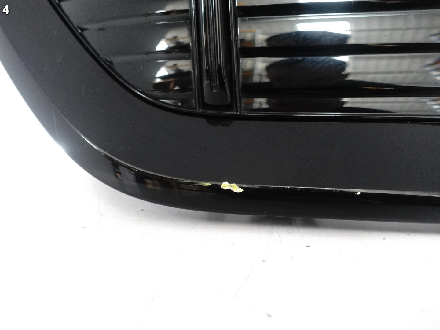 AUDI E-TRON ETRON 4KE S-LINE 18-22 grill grille front BLACK (RADAR PDC)