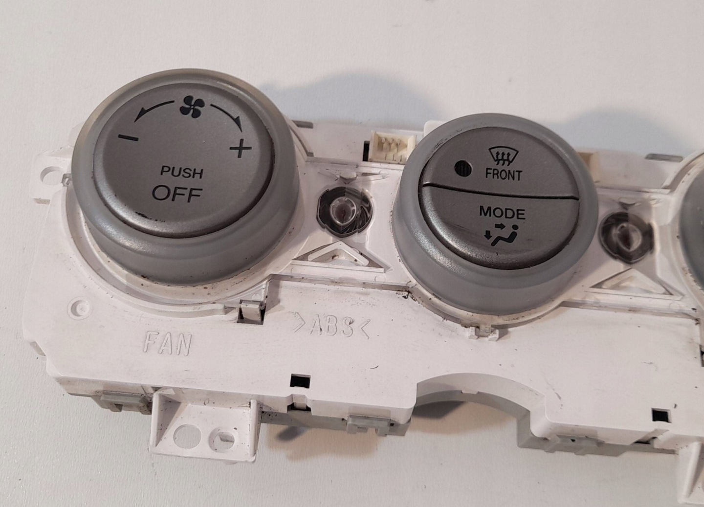 Mazda 6 GG / GH 2002-2005 Unite commande clima / Ogrzewania (N41)