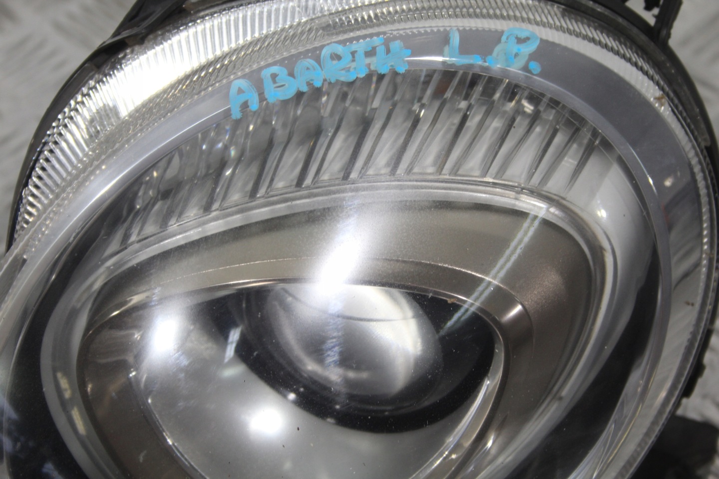 light left front FIAT 500 ABARTH LIFT