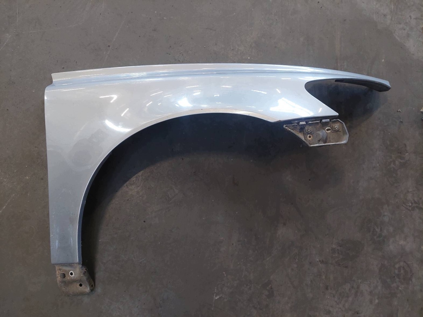 complete front bonnet bumper light fender VOLVO V50 and 462-46
