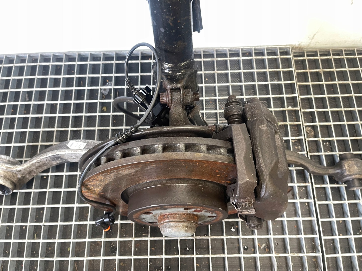 MERCEDES E W212 MCPERSON swing left front complete